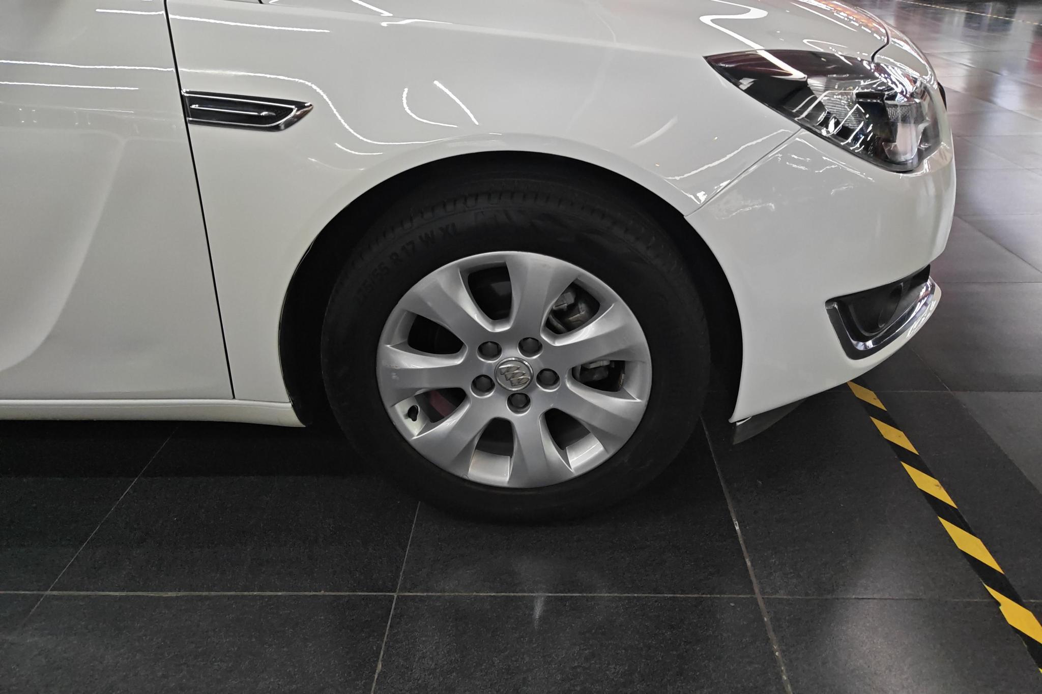 Buick Regal 2015 2.0L Lead Fashion