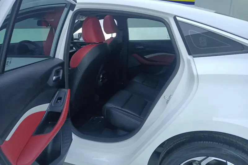 MG 5 180 DVVT CVT Luxury — фото 13
