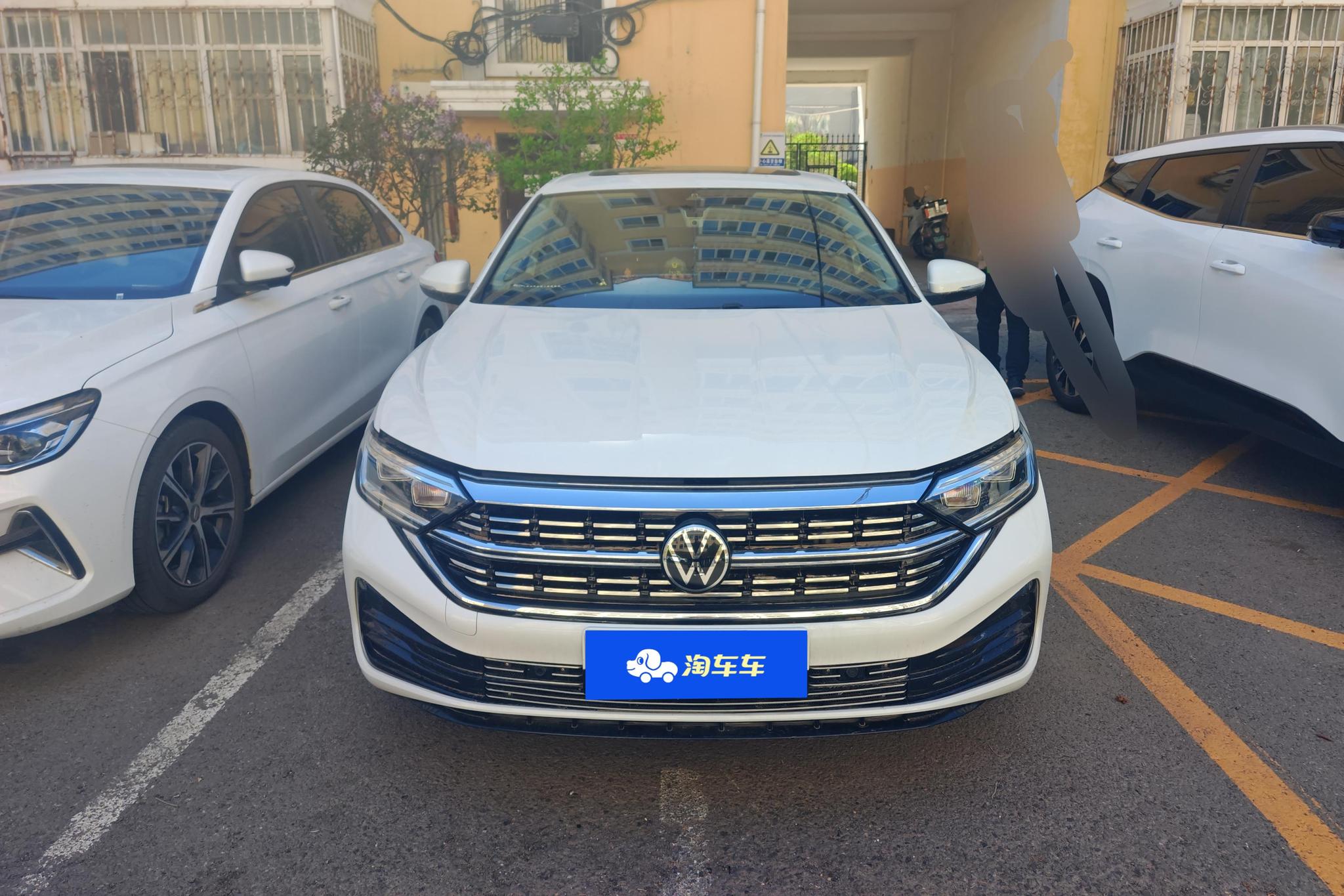 Volkswagen Sagitar 2023 300TSI DSG