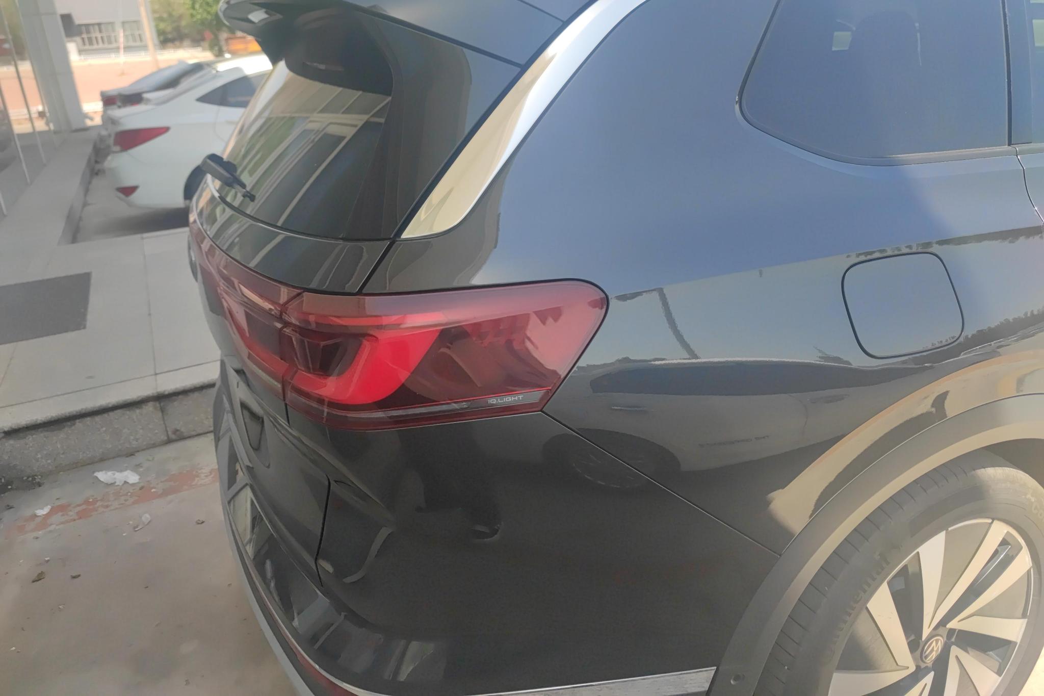 Volkswagen Viloran 2021 380TSI Luxury Pro