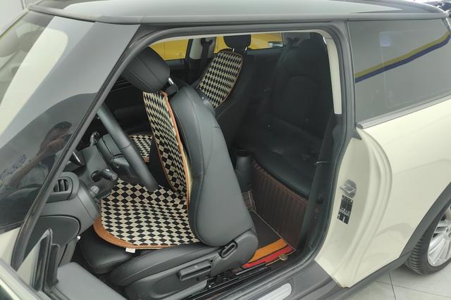 MINI Hatch — фото 16