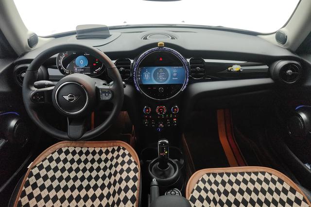 MINI Hatch — фото 12