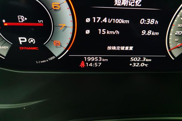 Audi A5 2024 Sportback 40 TFSI — фото 10