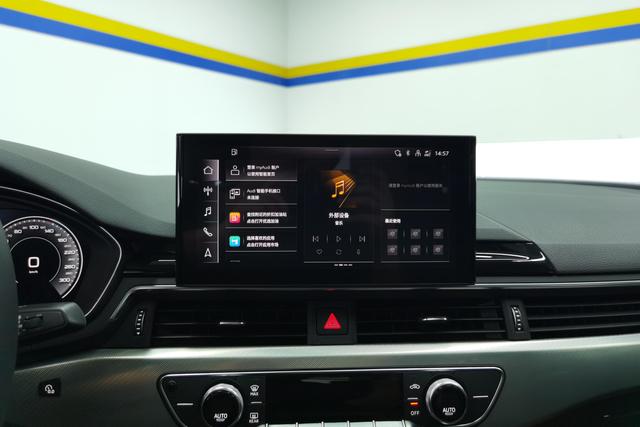 Audi A5 2024 Sportback 40 TFSI — фото 9