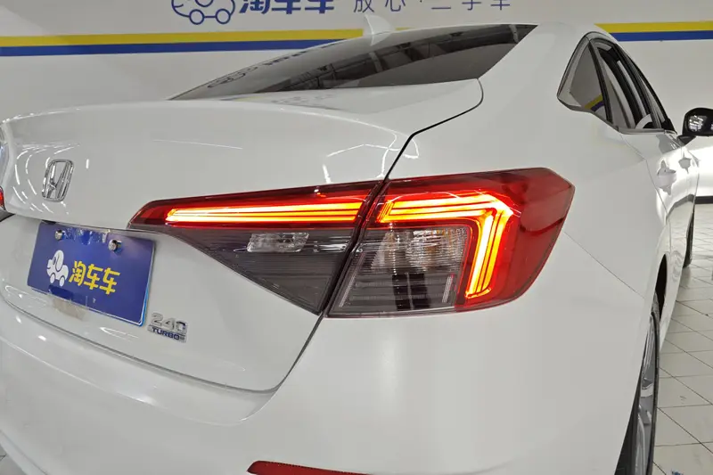 Honda Civic 240 TURBO CVT — фото 5