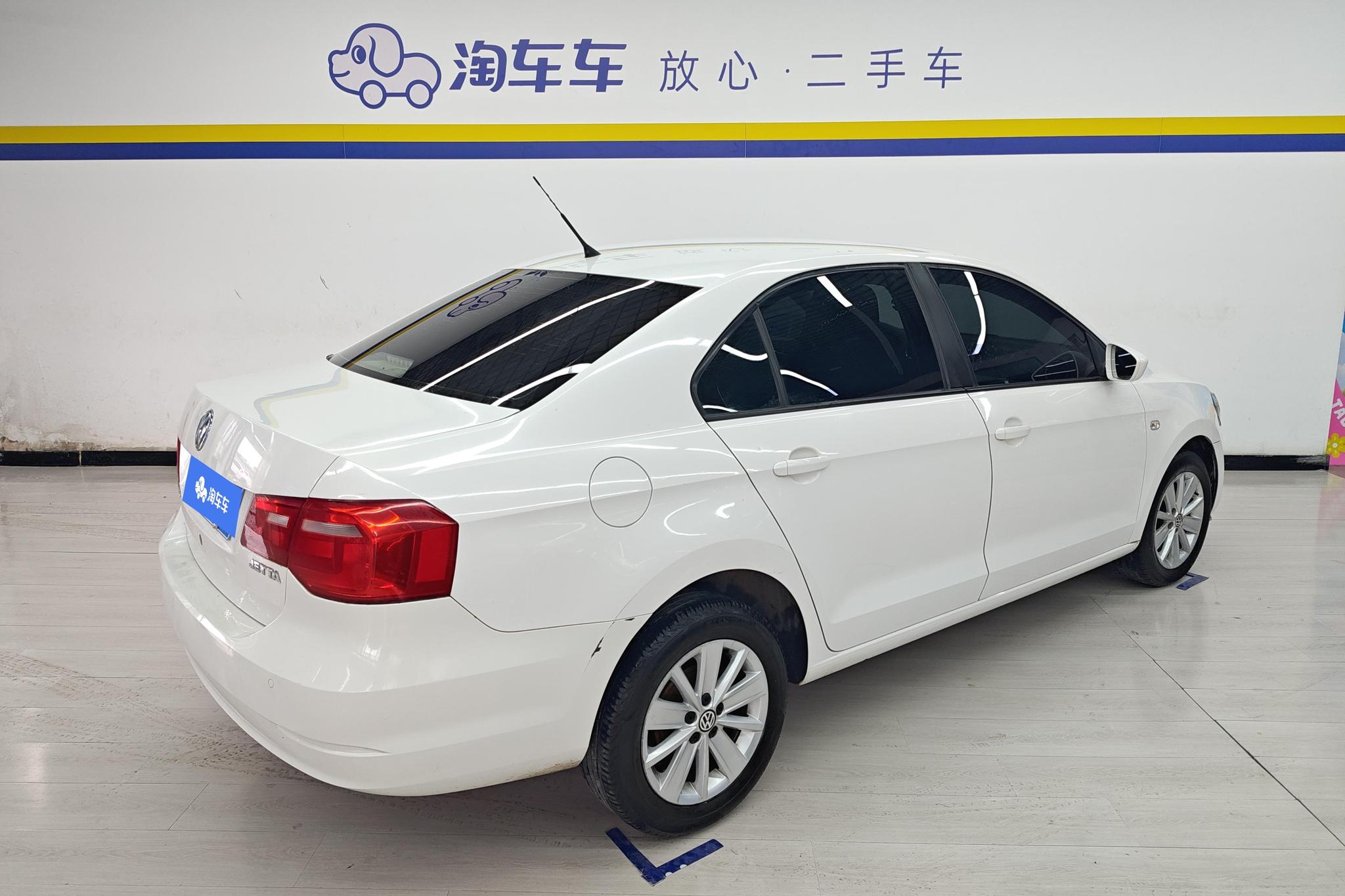 Volkswagen Jetta 2015 1.6L MT Comfort