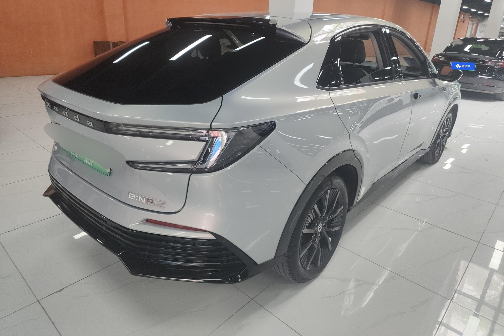 Honda e:NP2 2