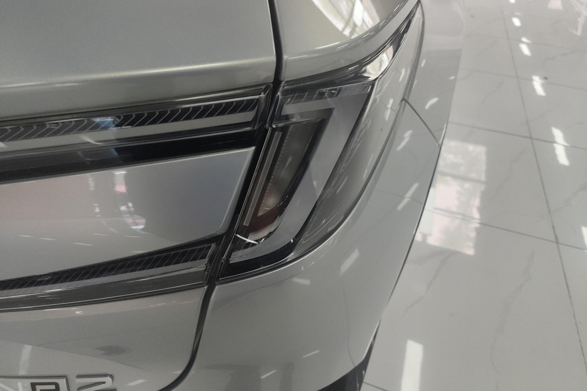 Honda e:NP2 2