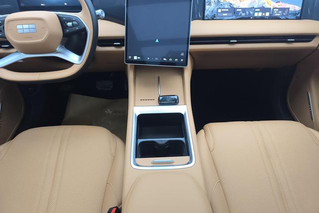 Geely Galaxy L7 2025 — фото 12