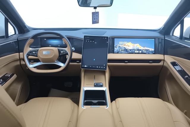 Geely Galaxy L7 2025 — фото 13