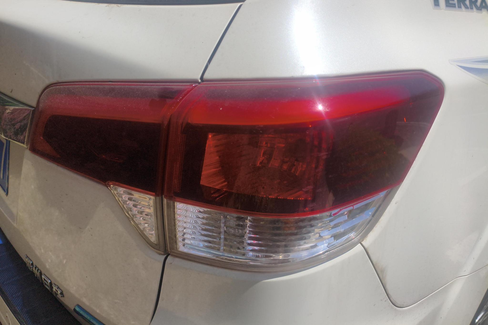 Nissan Terra 2018 2.5L MT Lead