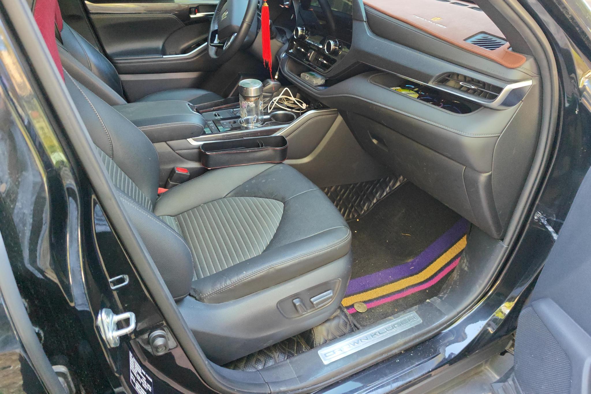 Toyota Crown Kluger 2021 2.5L HEV Luxury