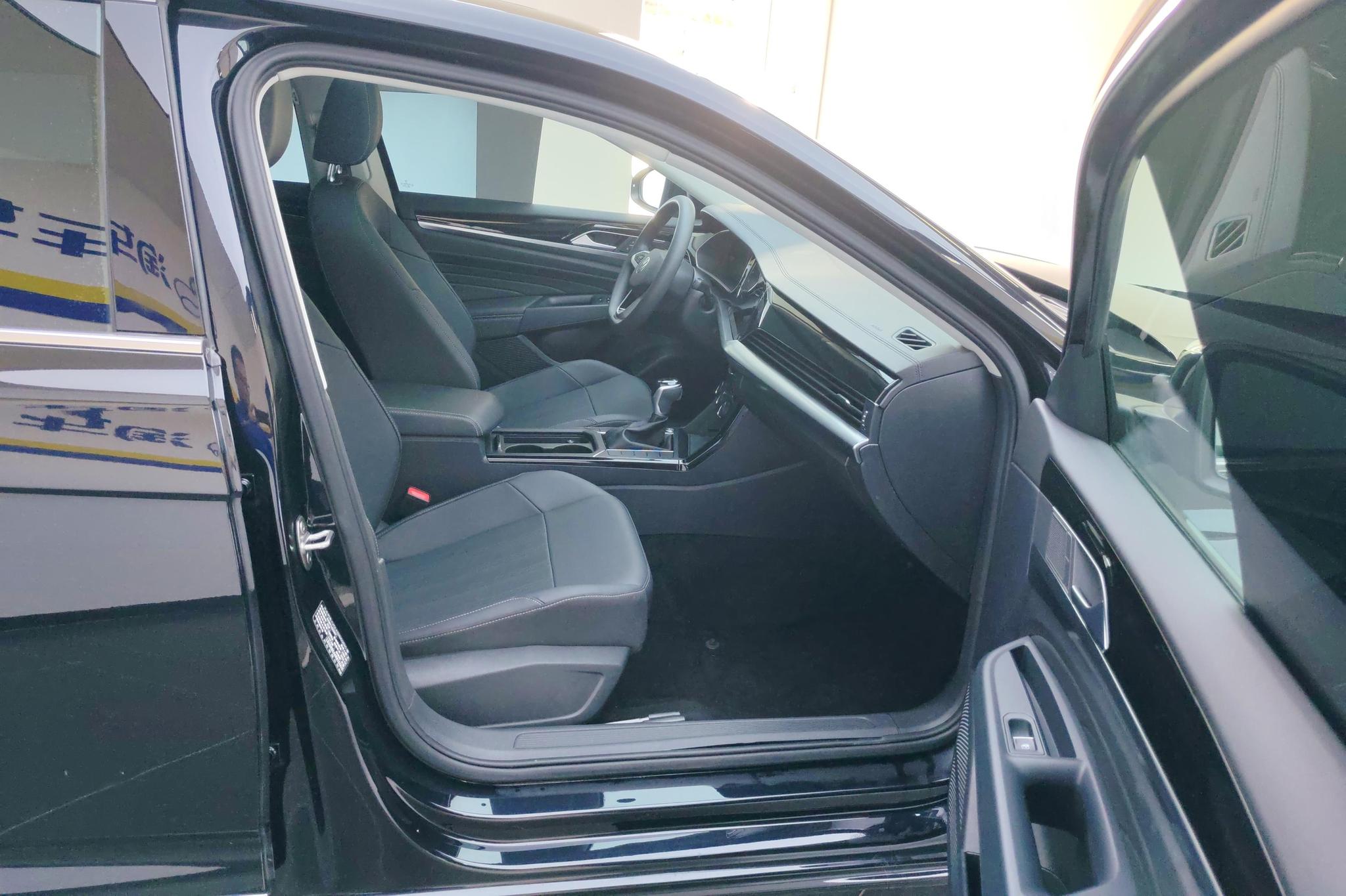 Volkswagen Passat 2024 280TSI