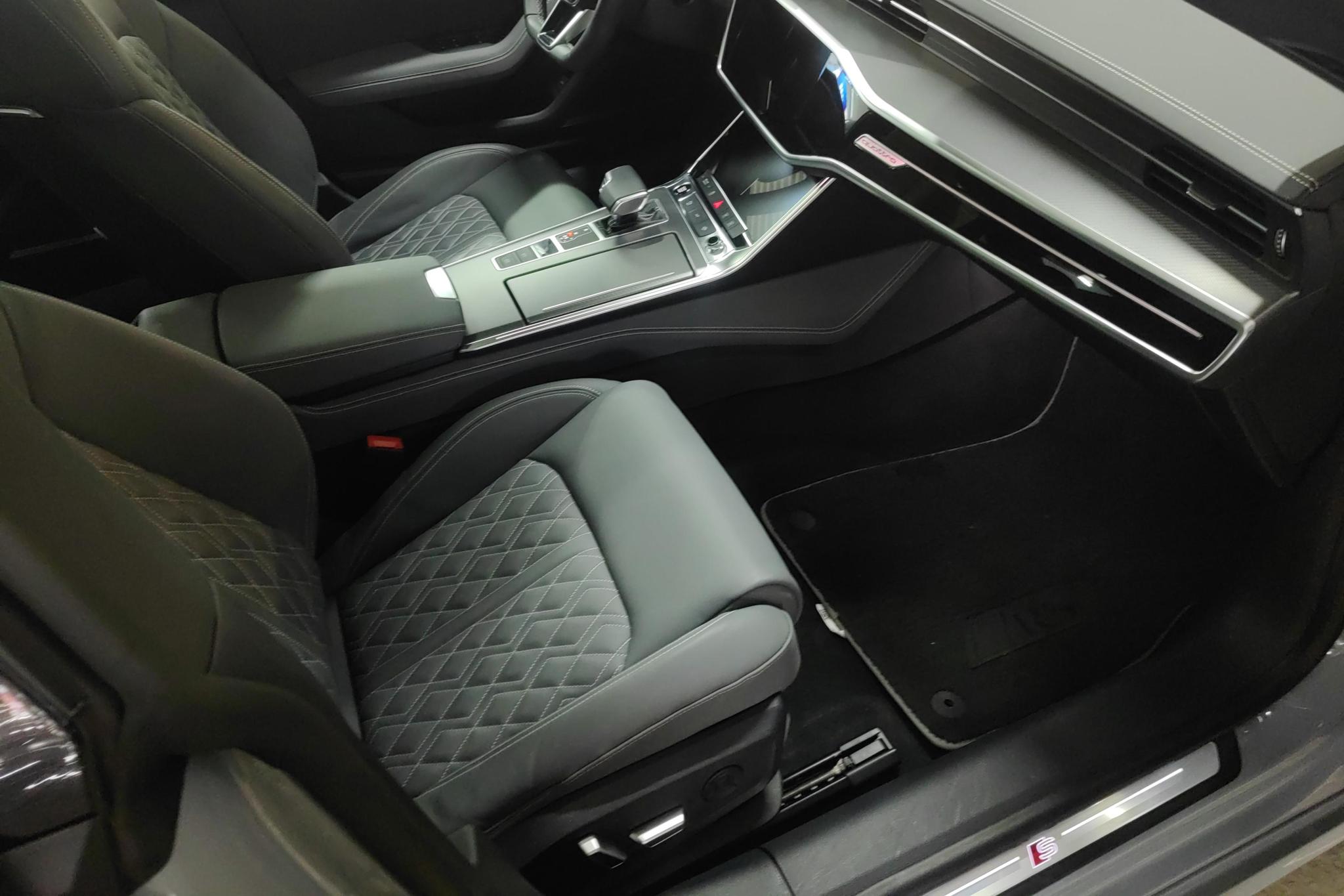 Audi A7L 2024 45 TFSI quattro RS