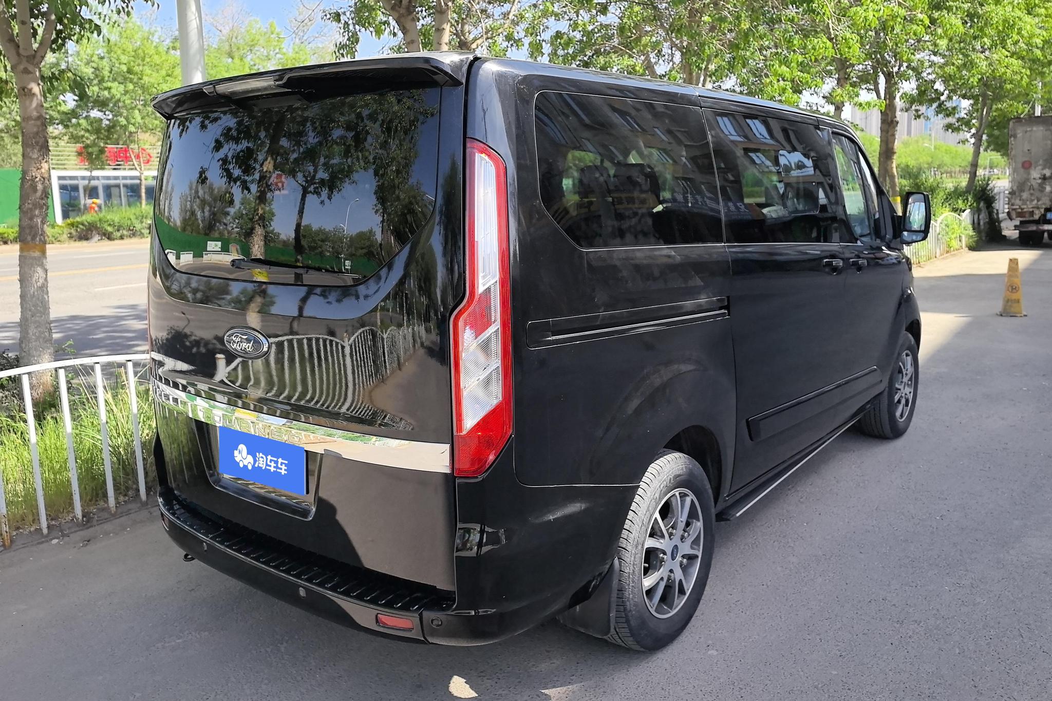 Ford Tourneo 2017 2.0T AT