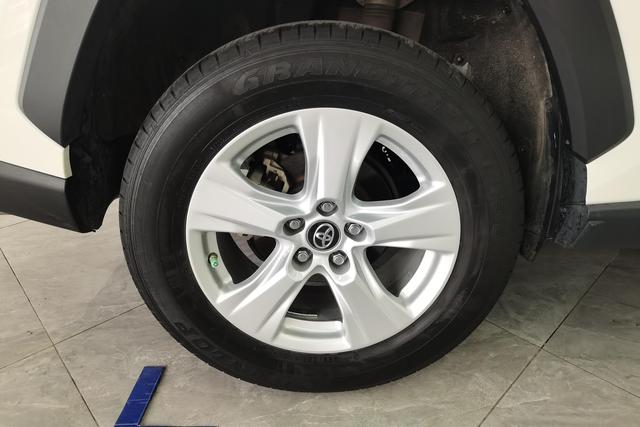 Toyota RAV4 2020 2.0 L CVT 2 WD — фото 9