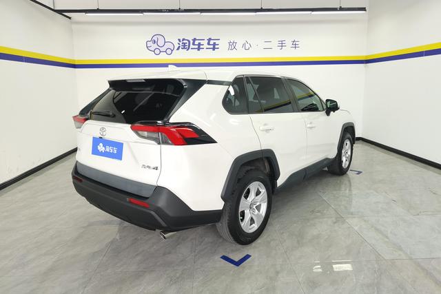 Toyota RAV4 2020 2.0 L CVT 2 WD — фото 3
