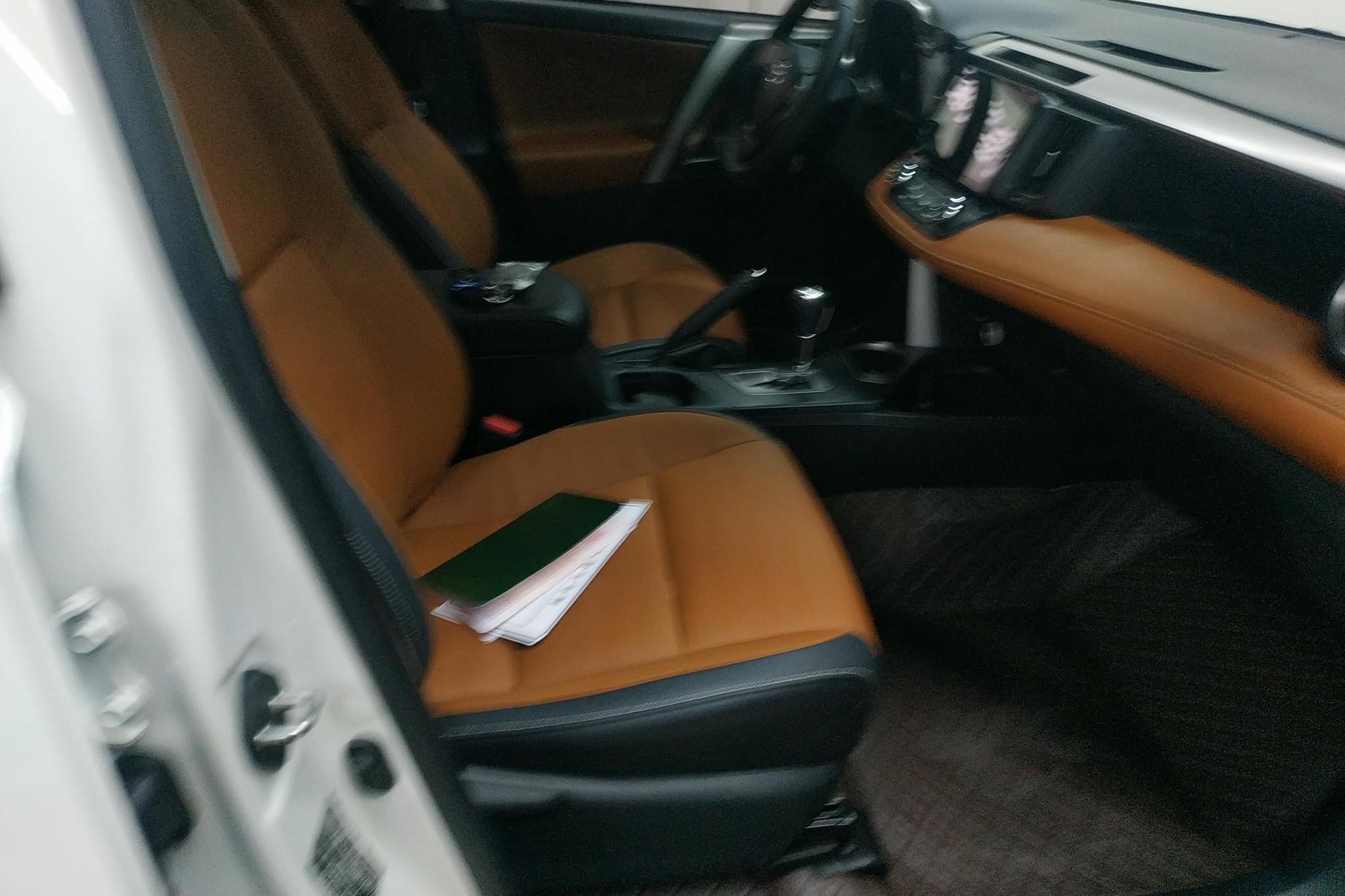 Toyota RAV4 2016 2.0L CVT