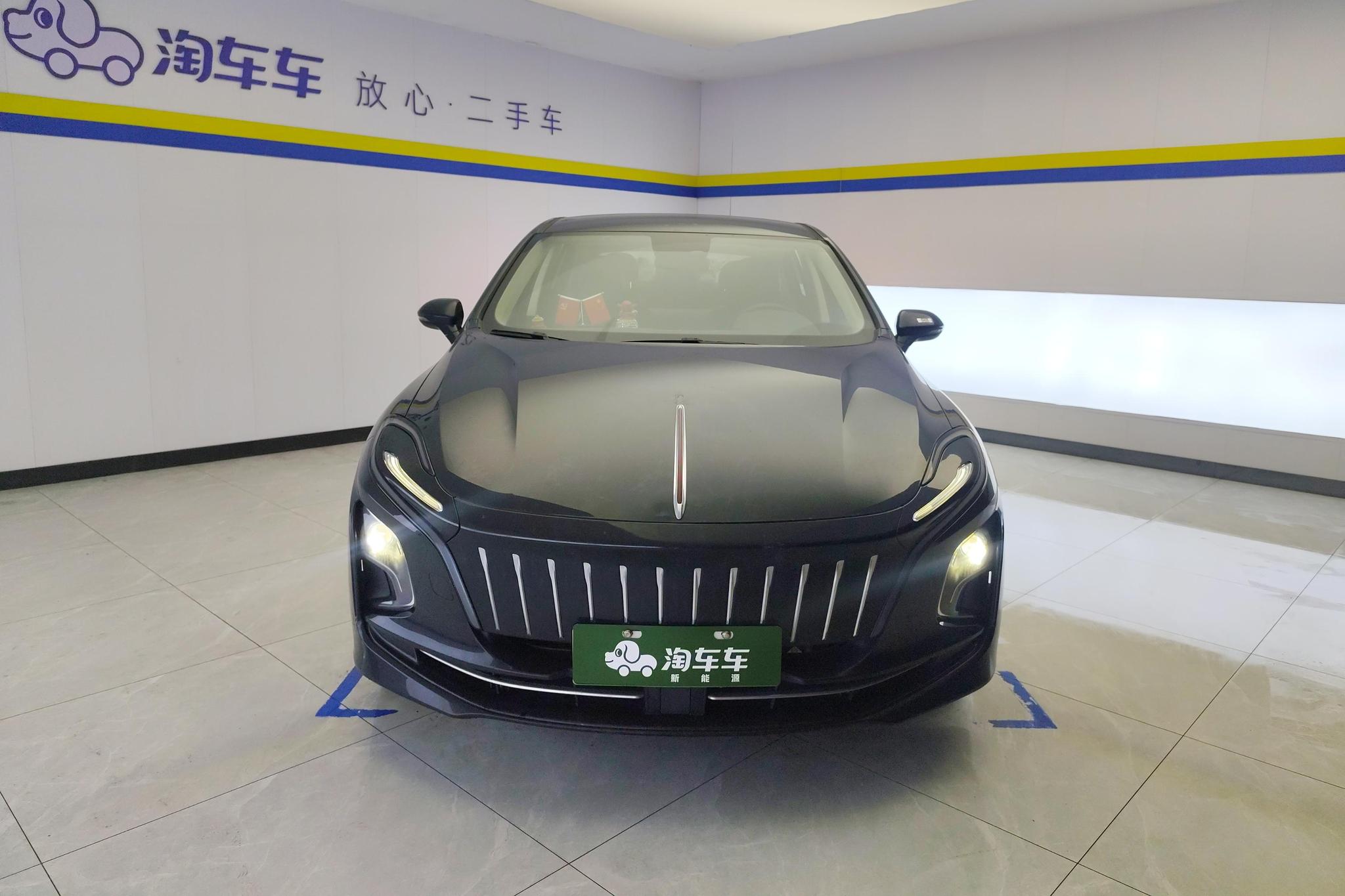 Hongqi E-QM5 2022 431km 5 мест