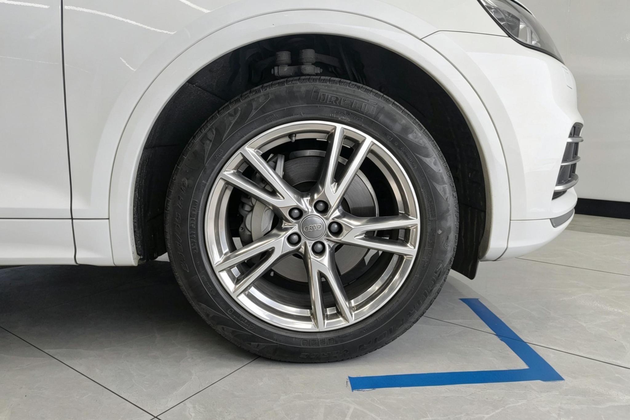 Audi Q5L 2020 40 TFSI Fashion