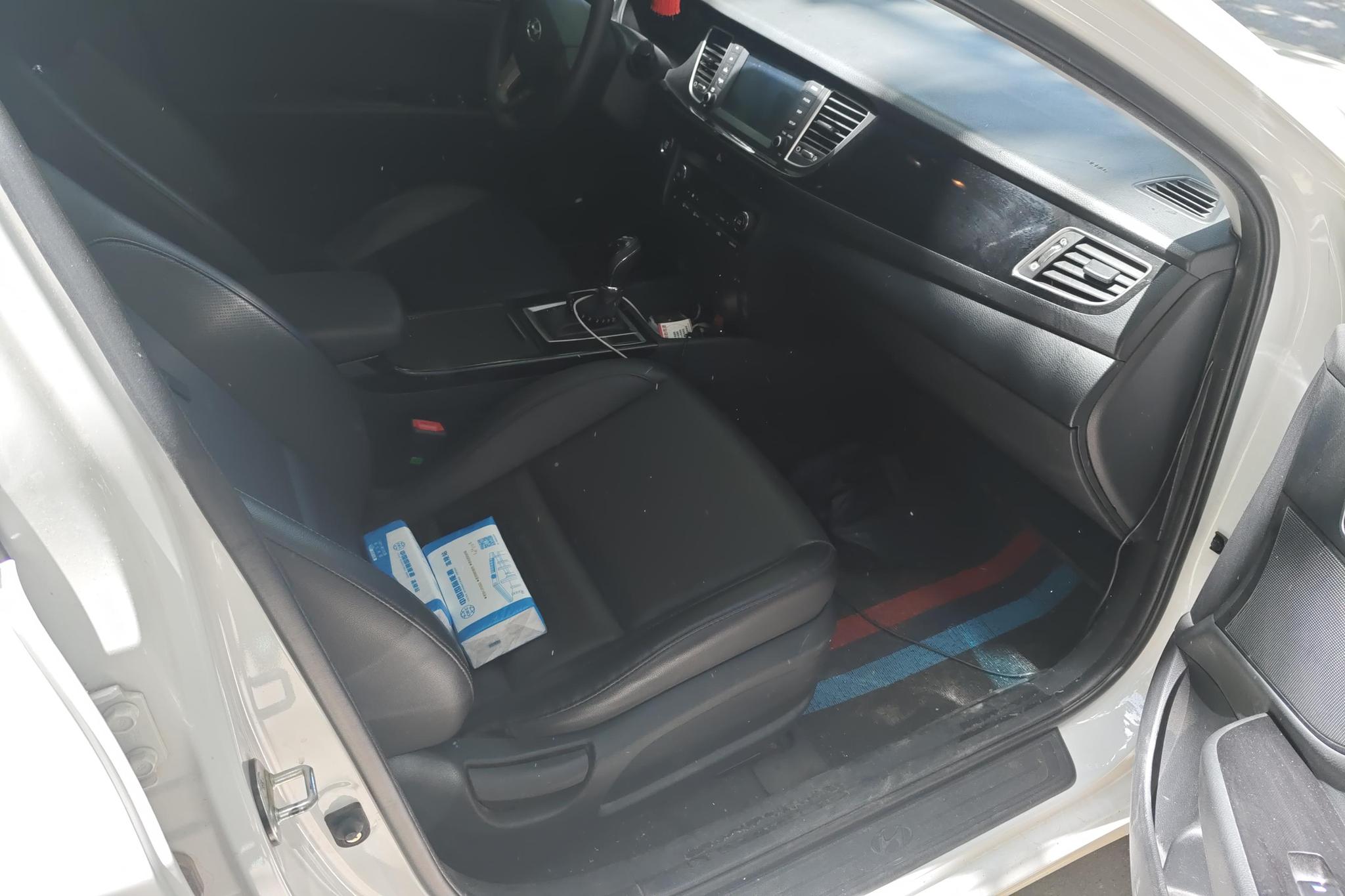 Hyundai Mistra 2016 1.8L AT GLS