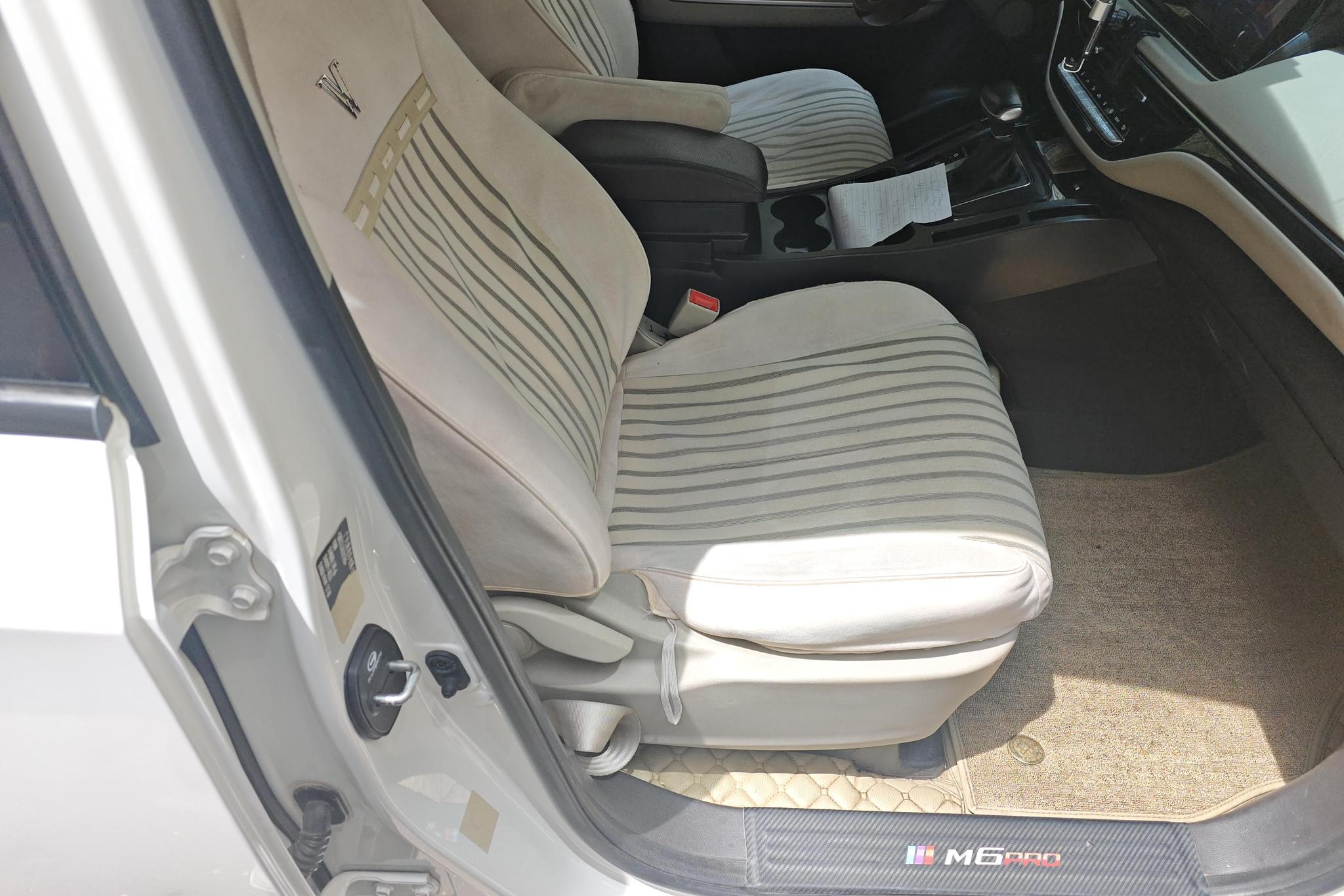 GAC M6 2019 270T AT Luxury 7 мест V