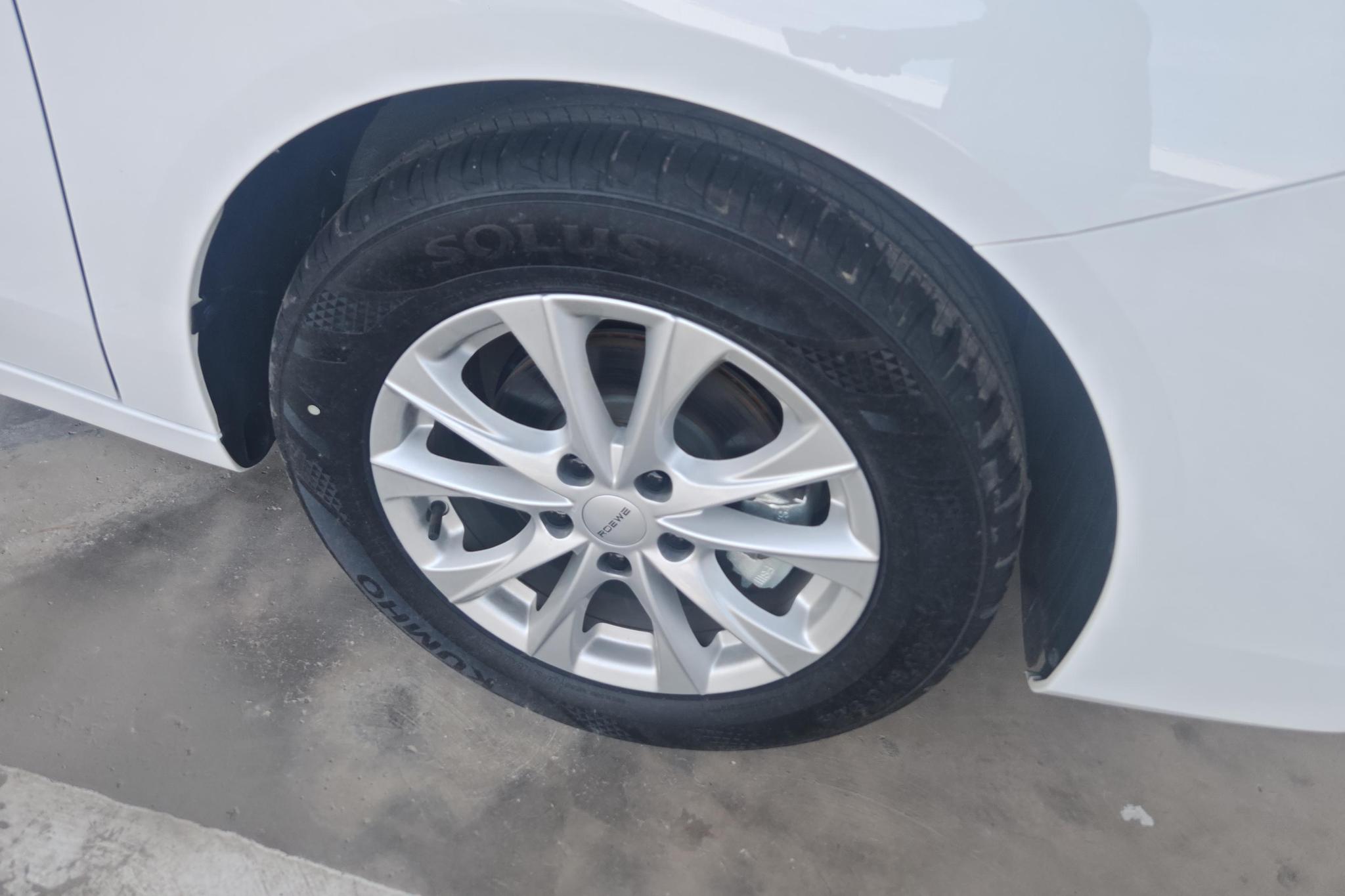 Roewe i5 2023 1.5L MT