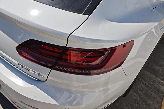 Volkswagen CC 2024 Белый из Китая, фото 2