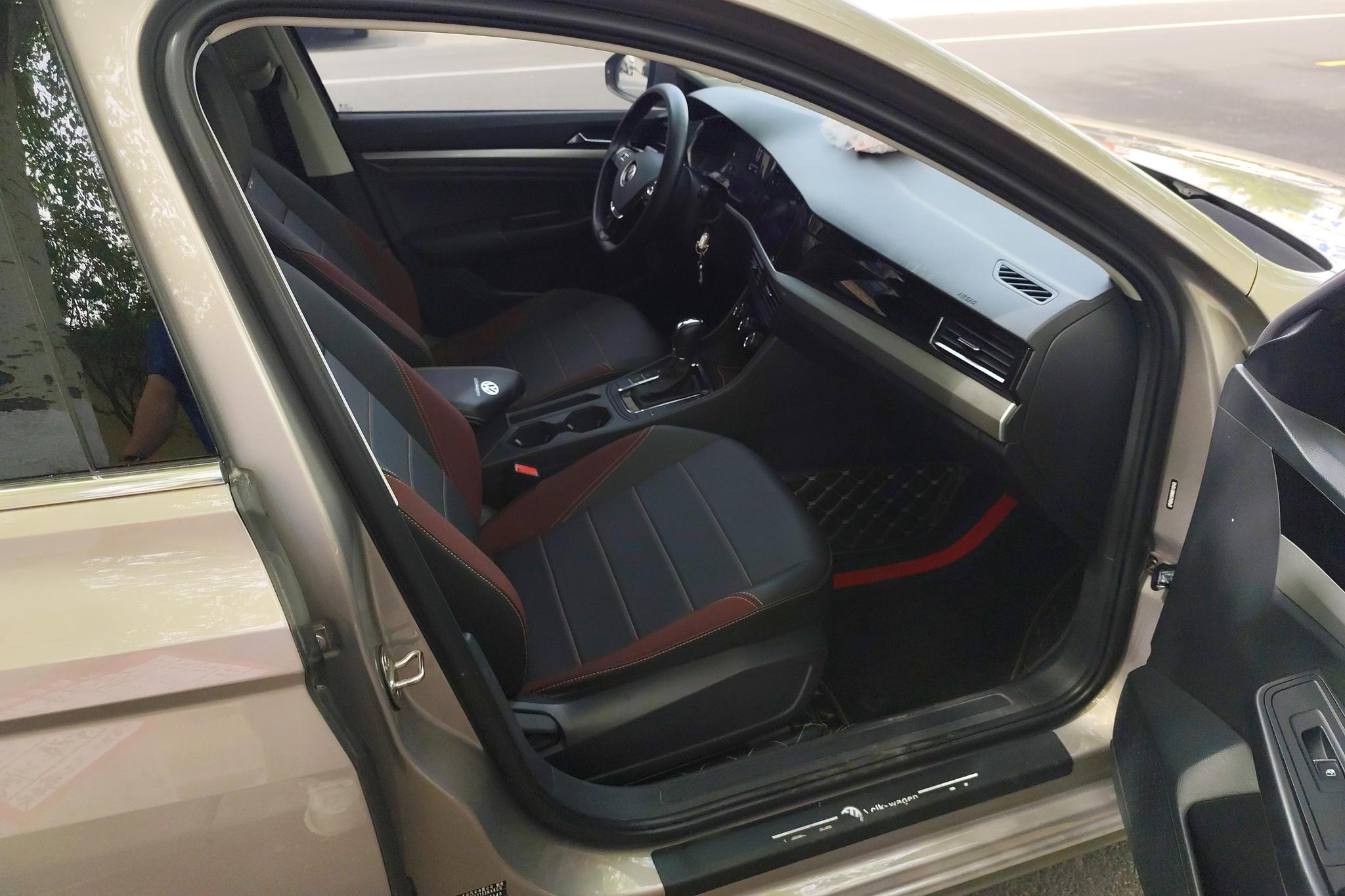 Volkswagen Bora 2021 1.5L AT 30