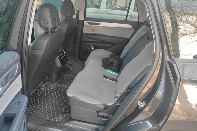 Volkswagen Tavendor 2023 380 TSI 4 WDR-Line — фото 16