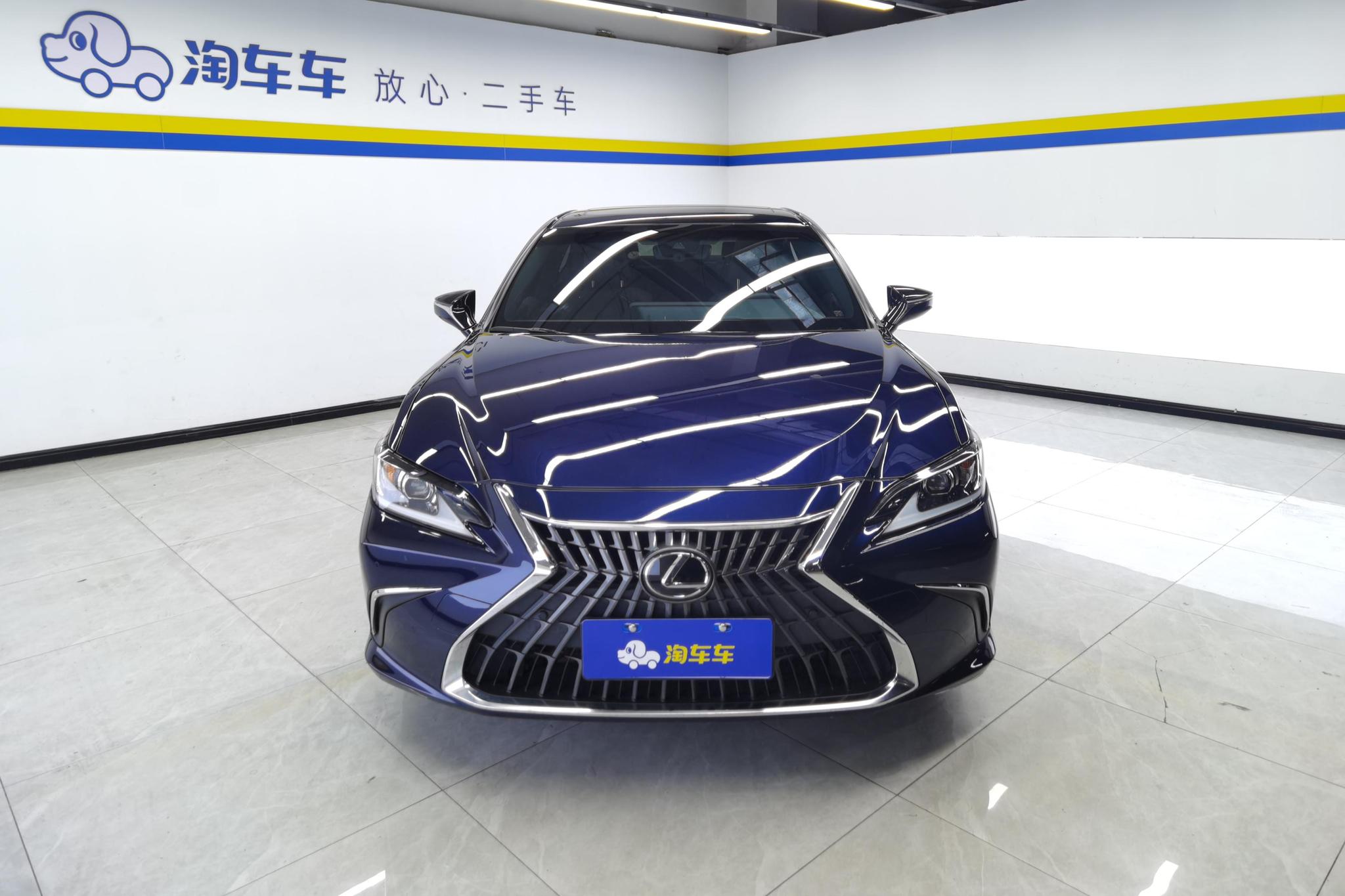 Lexus ES 2022 200