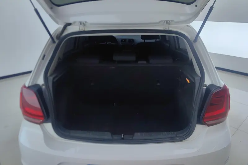 Volkswagen Polo 1.4 L MT — фото 12