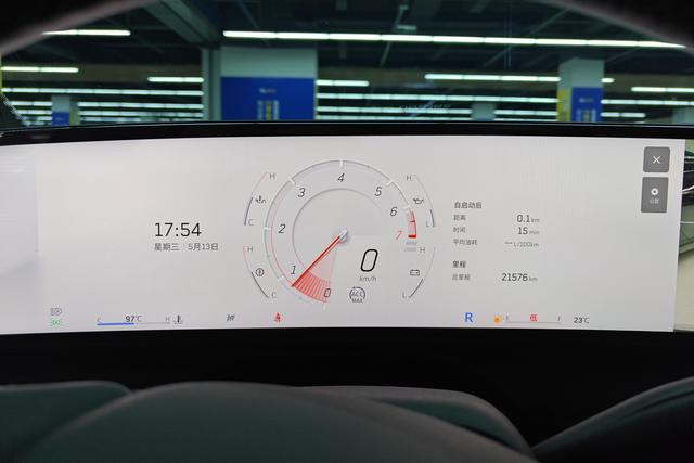 Cadillac CT5 2024 28 T Luxury Pro — фото 14