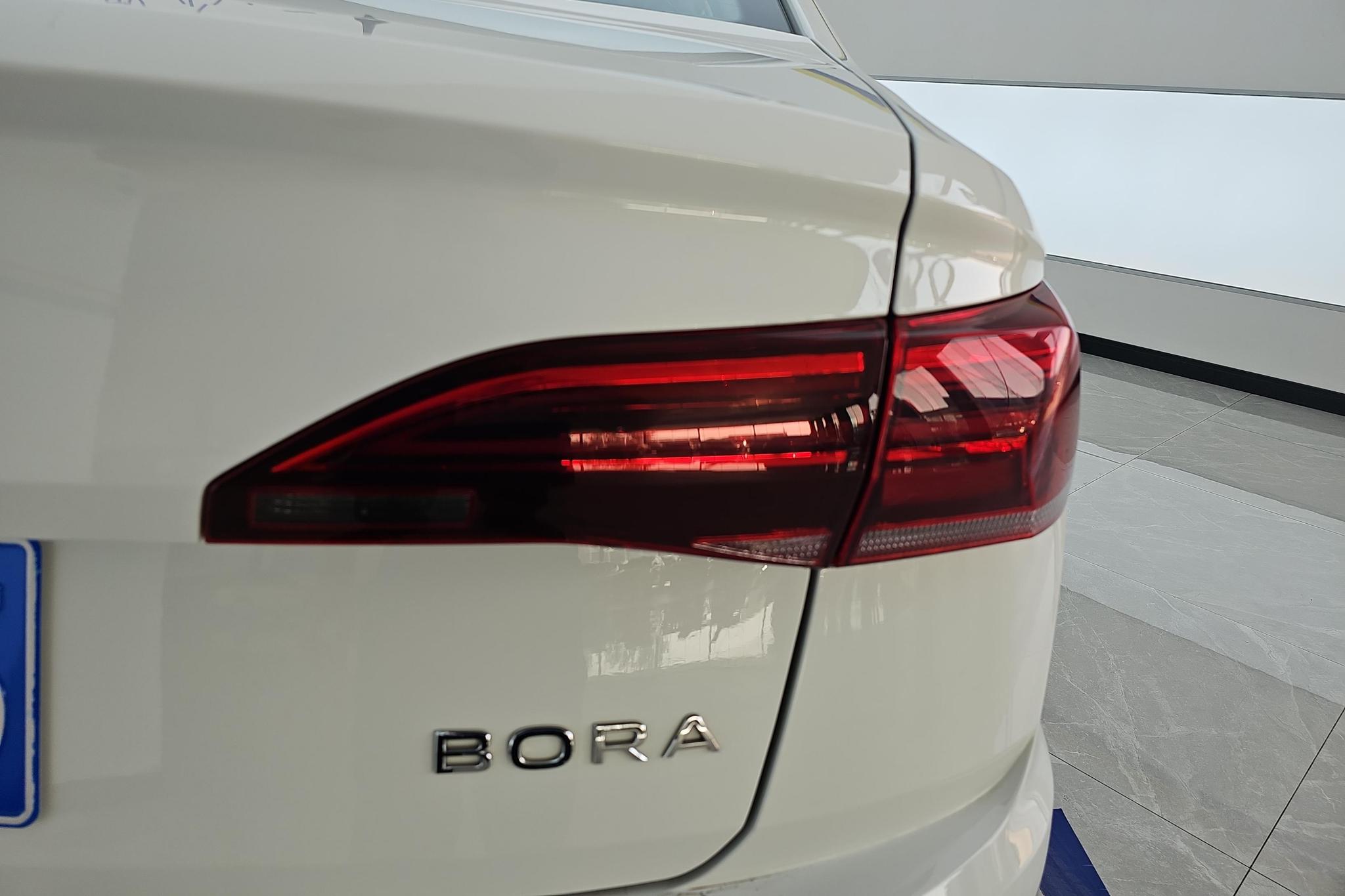 Volkswagen Bora 2021 1.5L AT Fashion Smart Connect