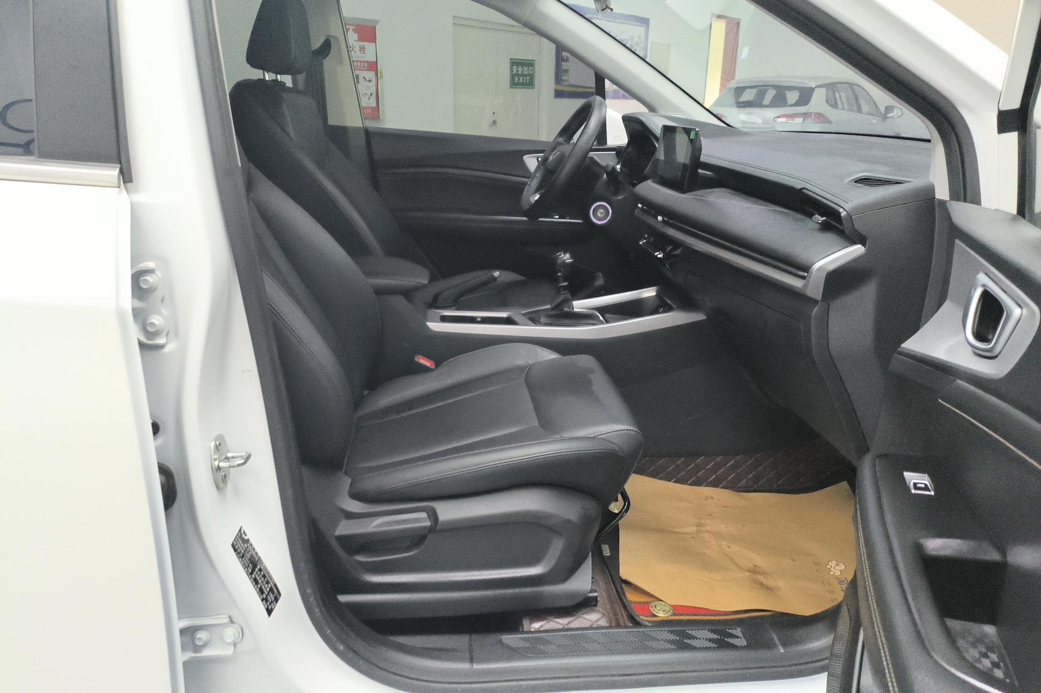 Wuling Jiachen 2022 1.5T MT