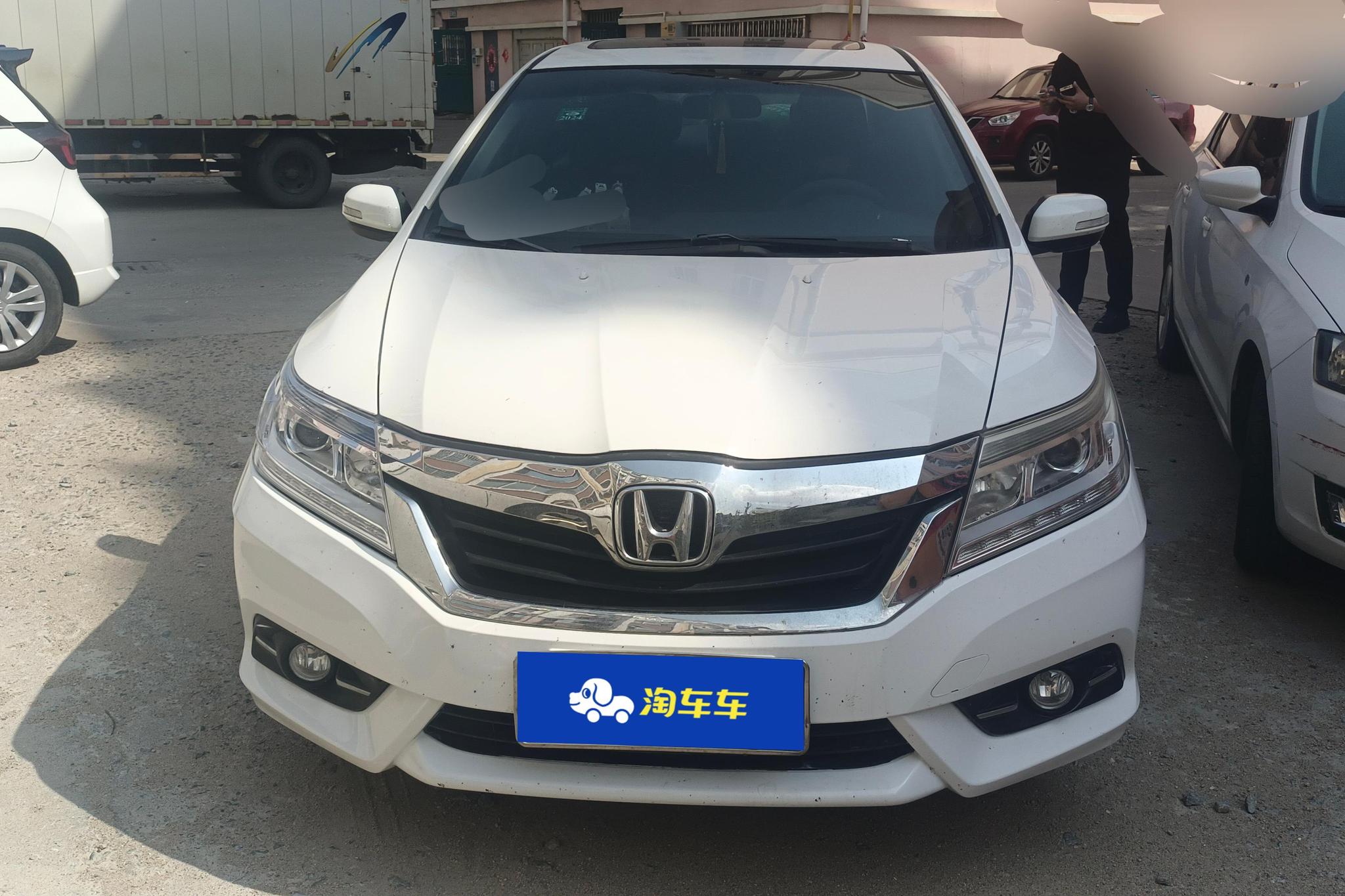 Honda Crider 2013 1.8L AT Luxury