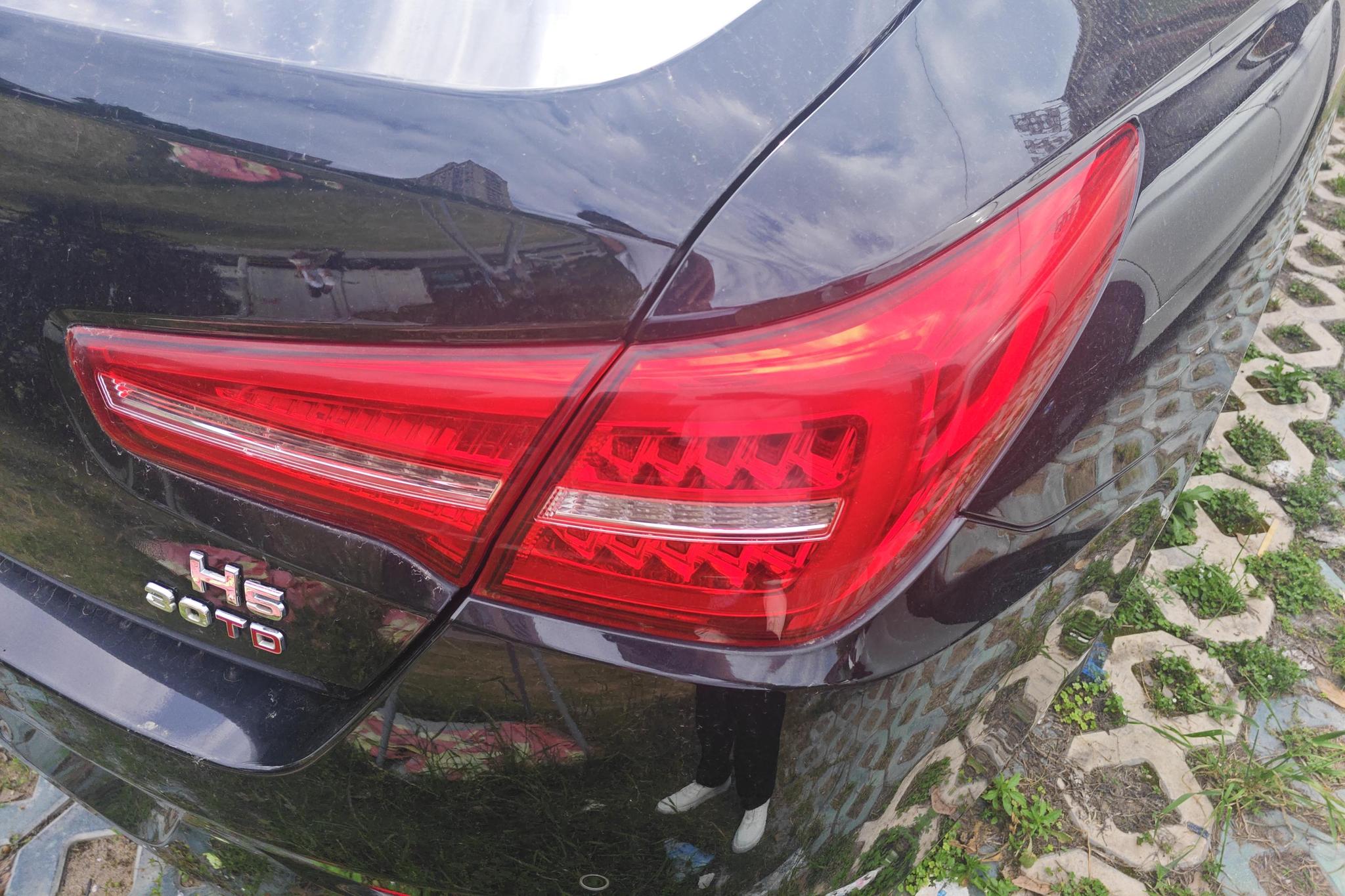 Hongqi H5 2019 30TD