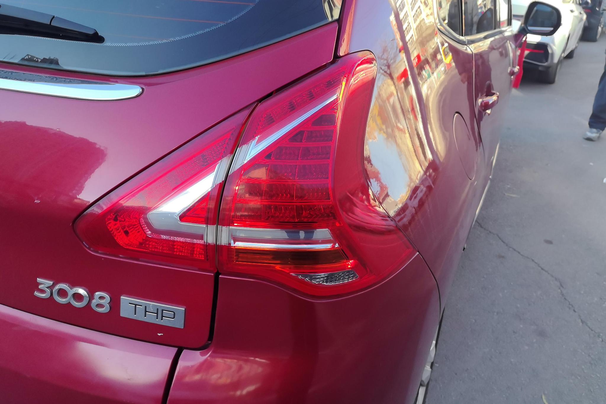 Peugeot 3008 2013 1.6THP AT