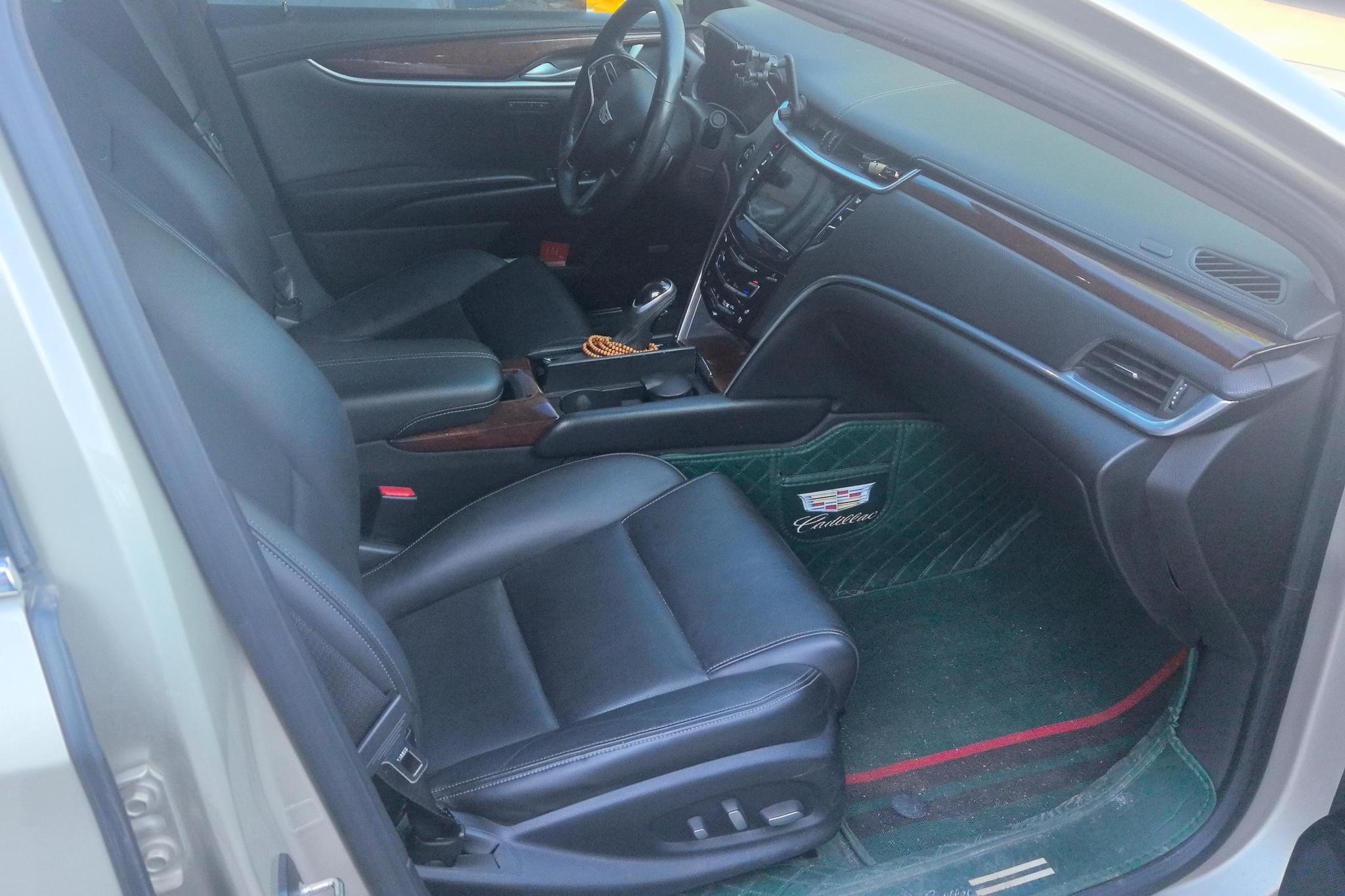 Cadillac XTS 2016 28T Luxury