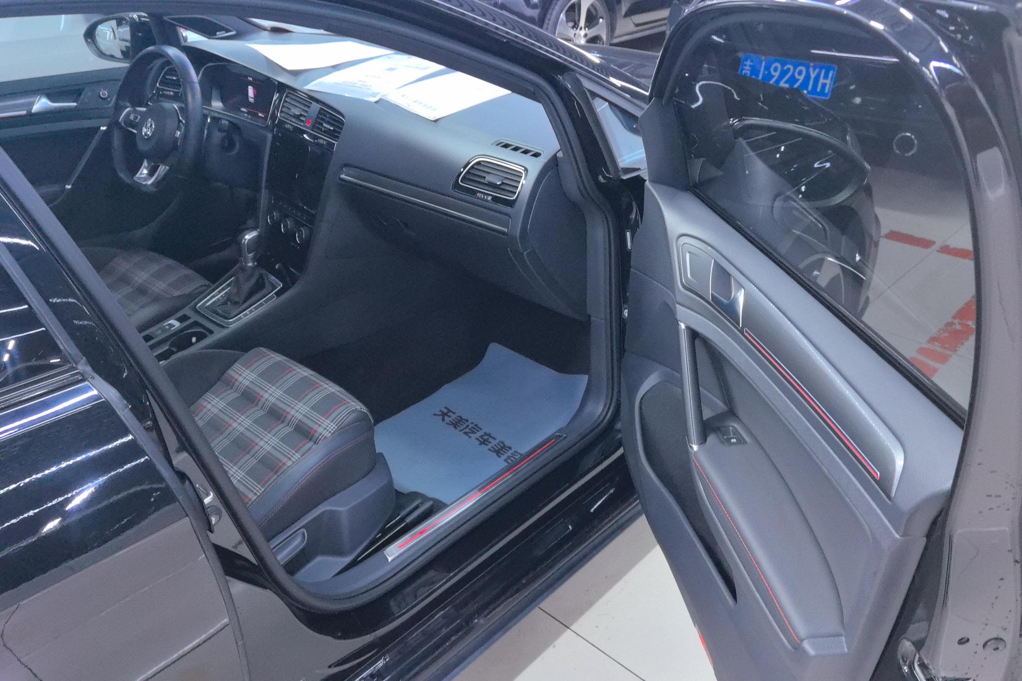 Volkswagen Golf GTI GTI 2019 2.0TSI GTI V