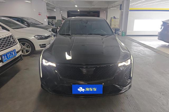 Cadillac CT4 2022 28 T Premium — фото 2