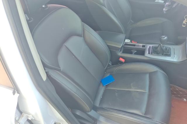 Roewe RX5 2019 года 20T двухколесный ручной 4G соединение платиновая версия - фото 6