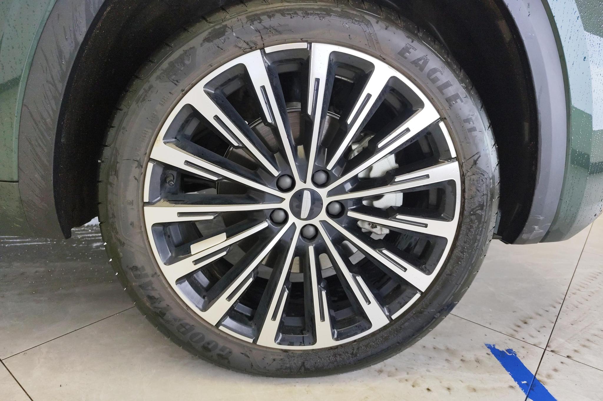 Geely Monjaro L 2025 2.0TD AT