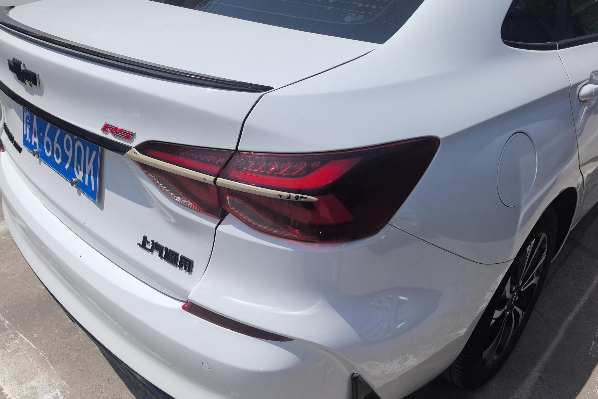 Chevrolet Monza 2019 RS 330T AT