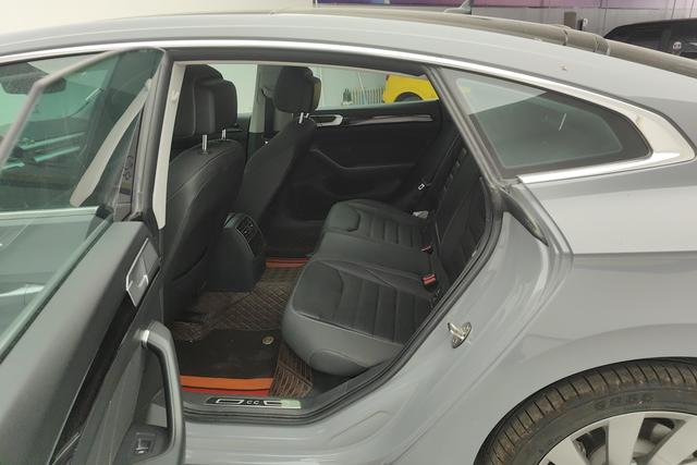Volkswagen CC 2023 380 TSI — фото 16