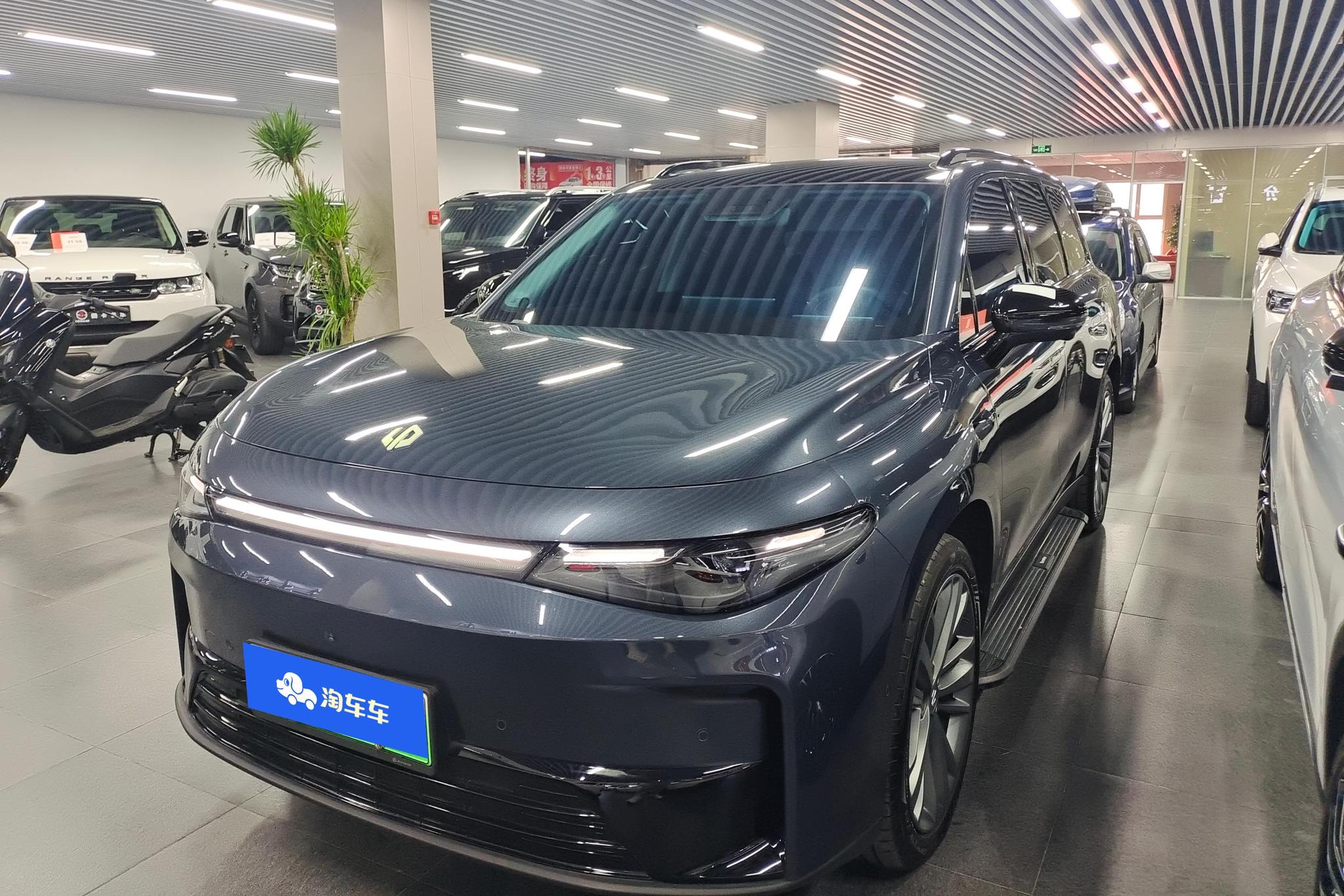 Leapmotor C16