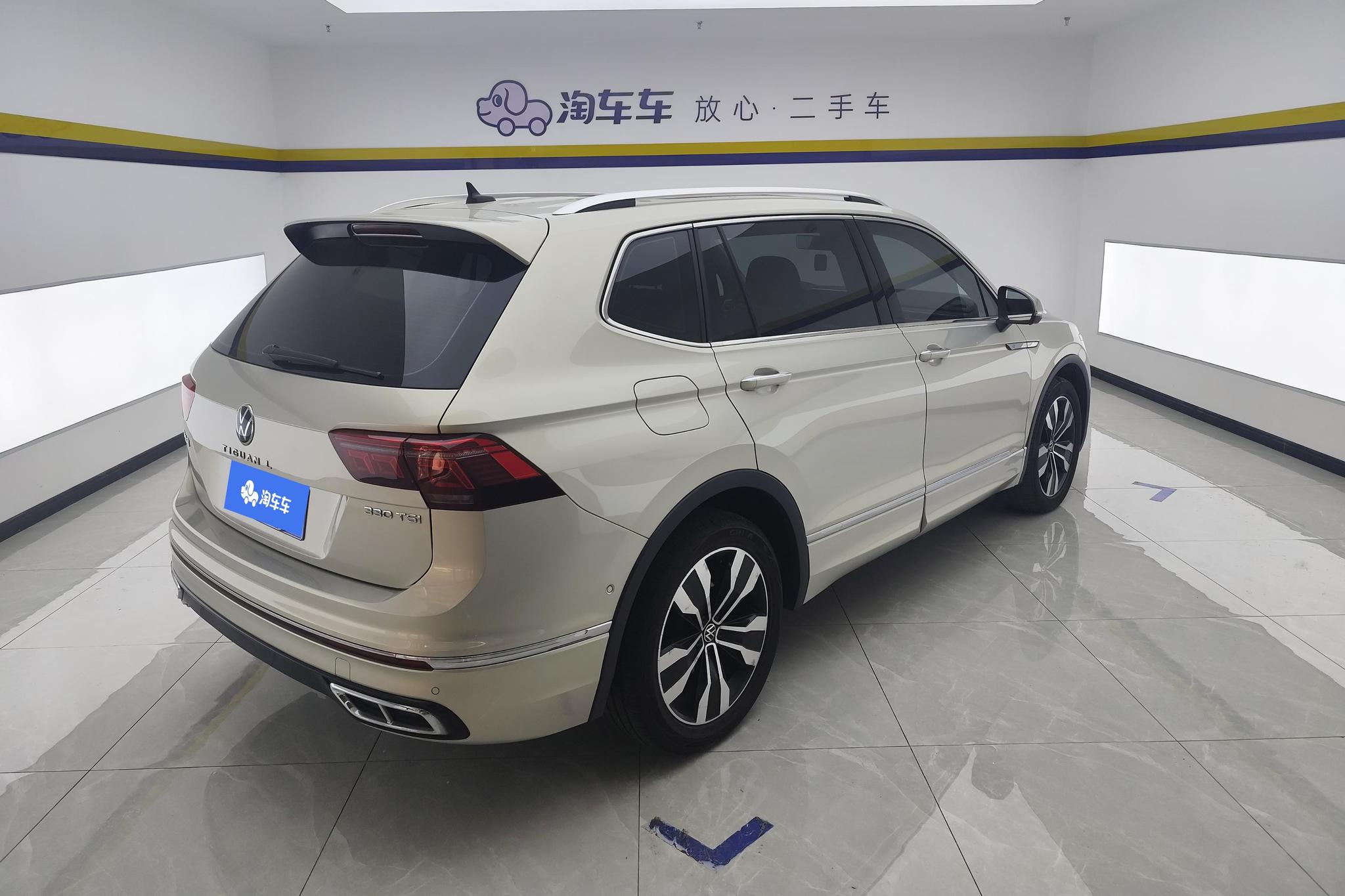 Volkswagen Tiguan L L 2022 330TSI AT R-Line