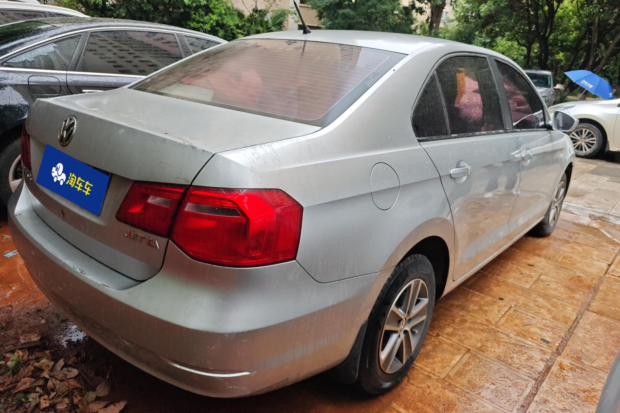 Volkswagen Jetta 2015 1.6L MT Fashion
