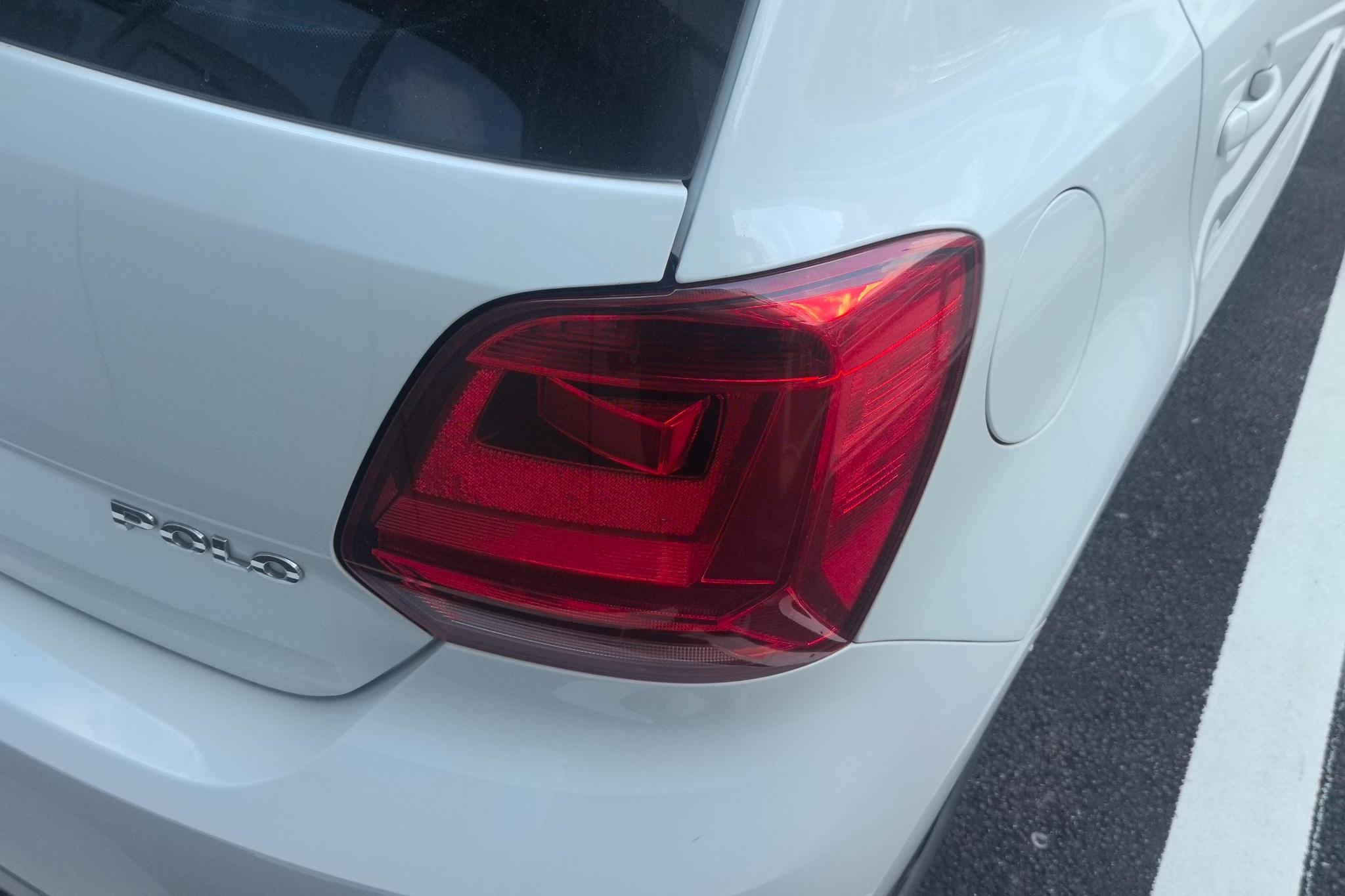 Volkswagen Polo 2014 1.4L MT