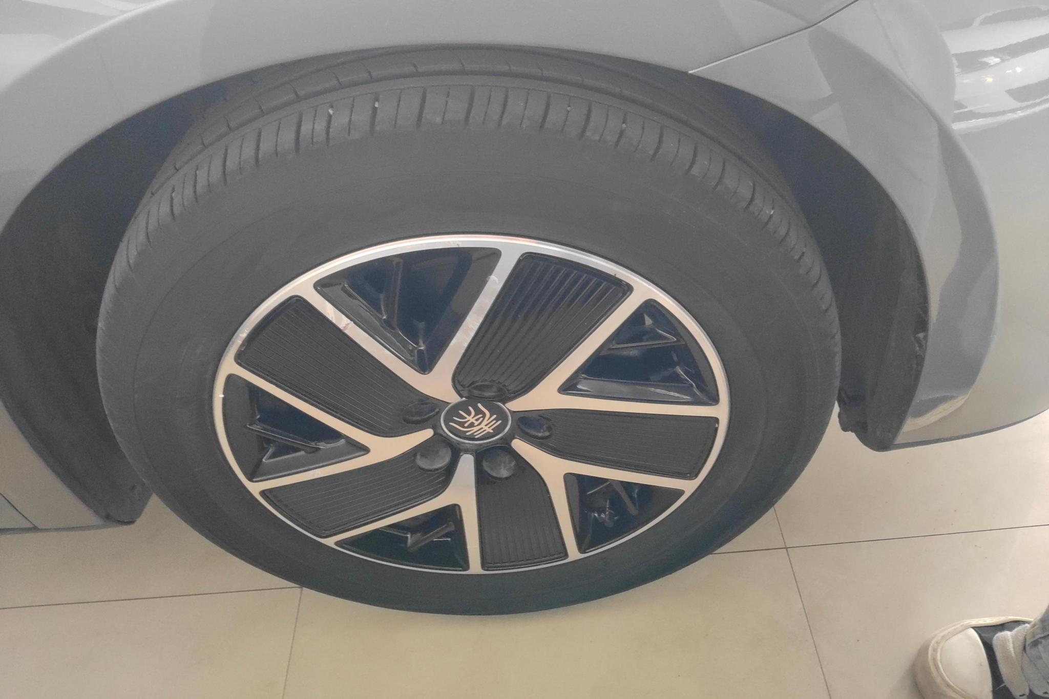 BYD Qin L L DM 2024 DM-i 120KM